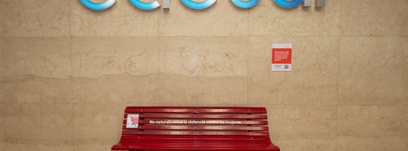 Edesur reforzó su mensaje contra la violencia hacia las mujeres con un Banco Rojo