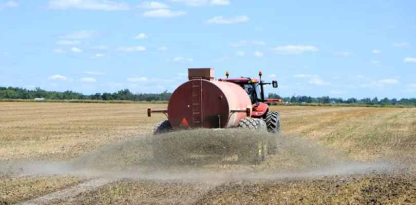 La guerra ya golpea al mercado mundial de fertilizantes: la urea subió un 20%