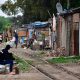 La pobreza bajó al 28,2% en 2025 y afectó a 13 millones de personas