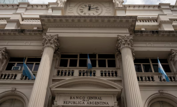 El Banco Central sumó más dólares para sus reservas y la divisa volvió a bajar