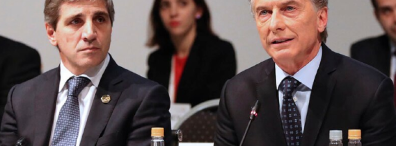 Caputo: “En política económica, este Gobierno no sólo es diferente al de Macri, sino que es lo opuesto”