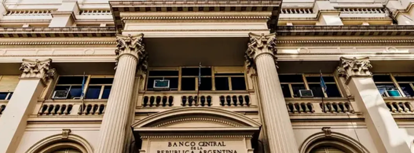 El BCRA ya compró más de US$ 10.000 millones para las reservas y superó la meta anual que se había fijado