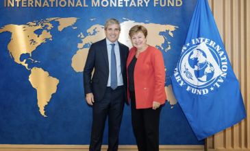 El FMI valoró las mejoras “considerables” en las condiciones del financiamiento y la baja del riesgo país