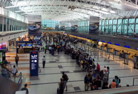 Creció la llegada de turistas en mayo, pero cayó fuertemente la salida de argentinos