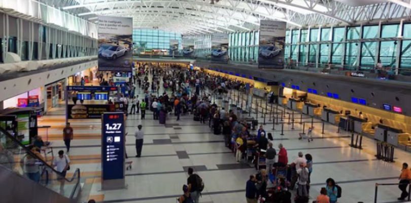 Creció la llegada de turistas en mayo, pero cayó fuertemente la salida de argentinos