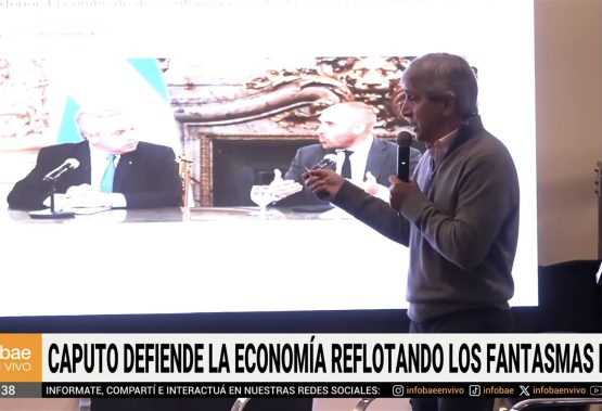 Caputo defiende la economía reflotando los fantasmas del 2023