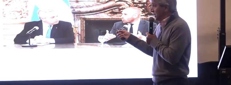 Caputo defiende la economía reflotando los fantasmas del 2023