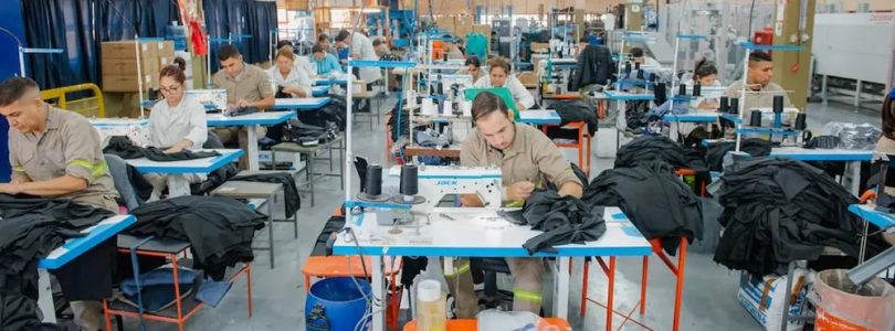 La oposición advirtió que el Gobierno busca una «economía peruanizada»: duras críticas a la apertura de importaciones