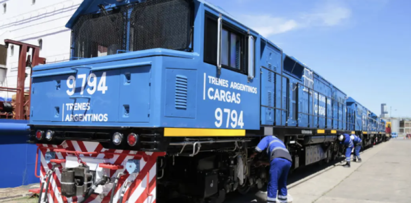El Gobierno cambió la privatización del Belgrano Cargas: qué hará con los fondos de la venta de trenes