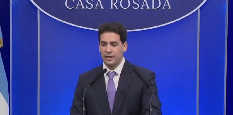El vocero presidencial admitió que el Gobierno desvía fondos de rutas para sostener el “equilibrio fiscal”
