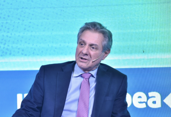 El Gobierno aseguró que comprará otros US$10.000 millones antes de las elecciones