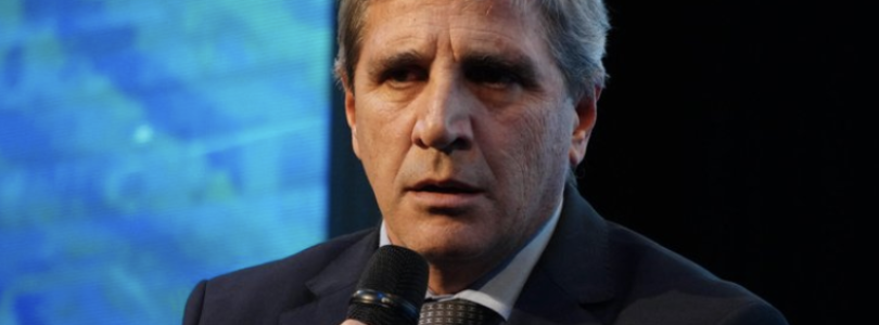 Caputo descartó devaluar y dijo que “el kirchnerismo es el infierno y Kicillof es el anticristo”