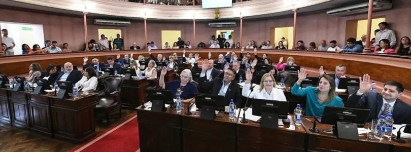 Jubilaciones de privilegio: cuánto se ahorra Entre Ríos tras la eliminación de las pensiones vitalicias a gobernadores